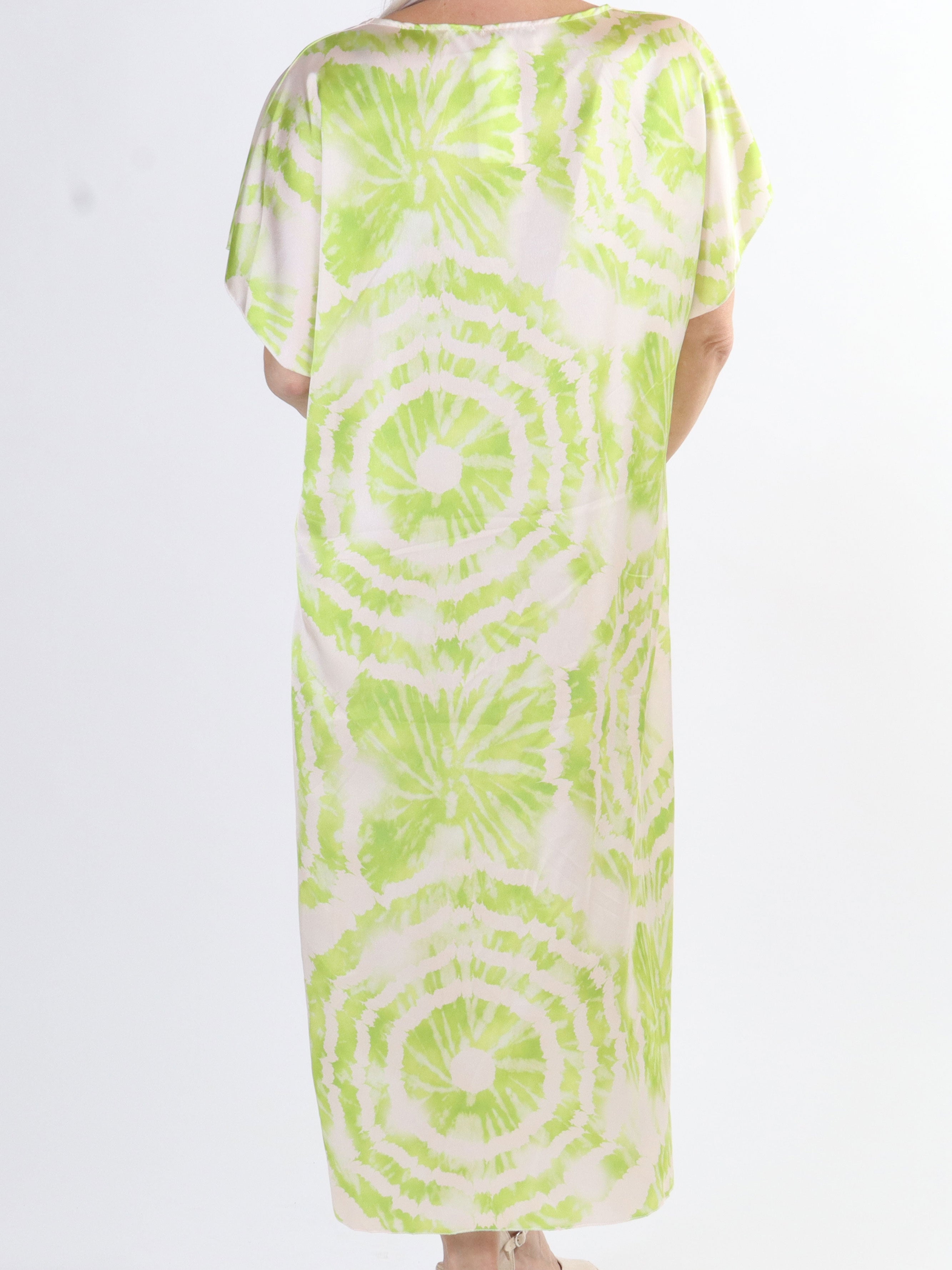 Juno Batik - Sød plus size kjole i batikmønster